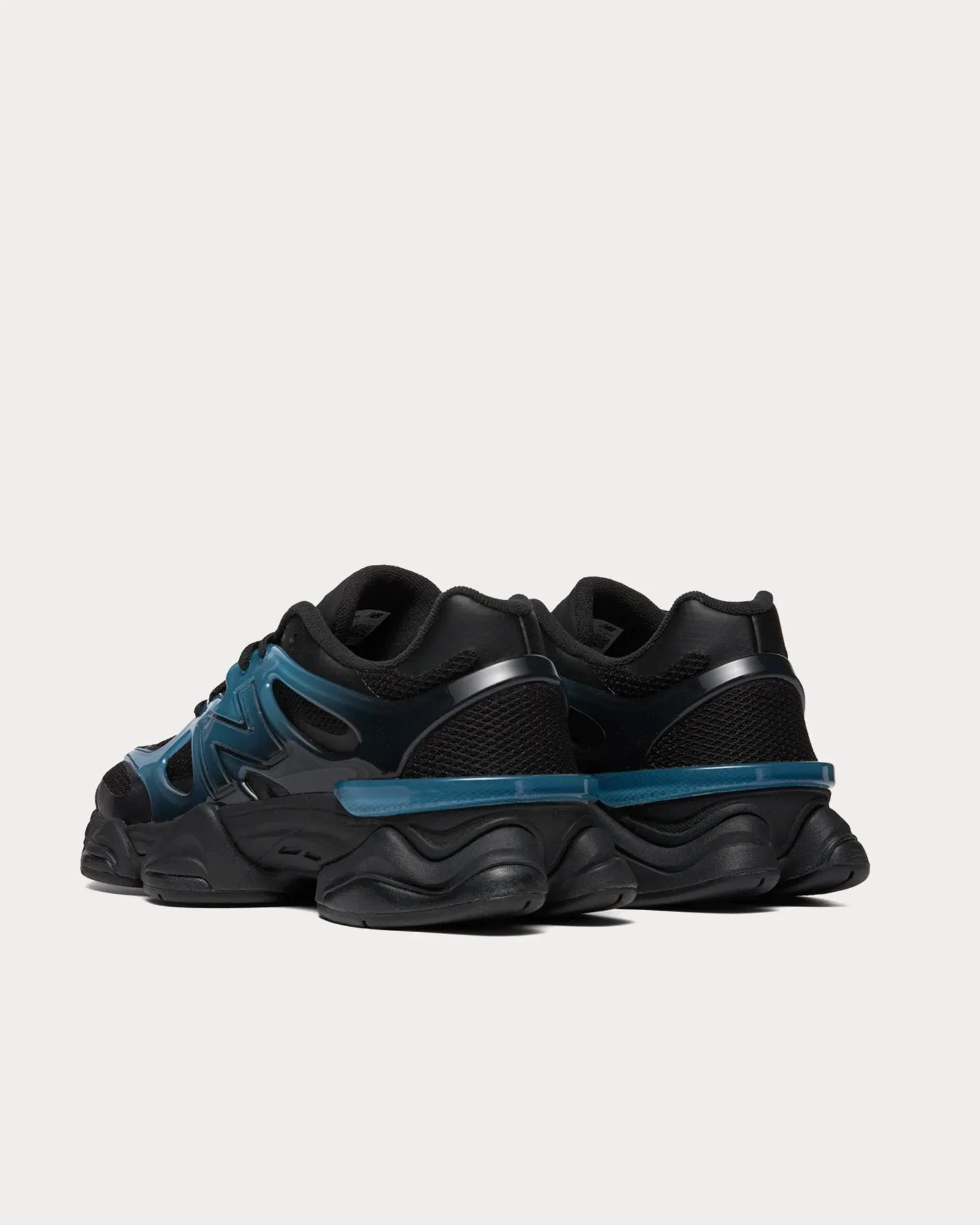 9060 'Gradient Pack' Black / Sea Stone Low Top Sneakers