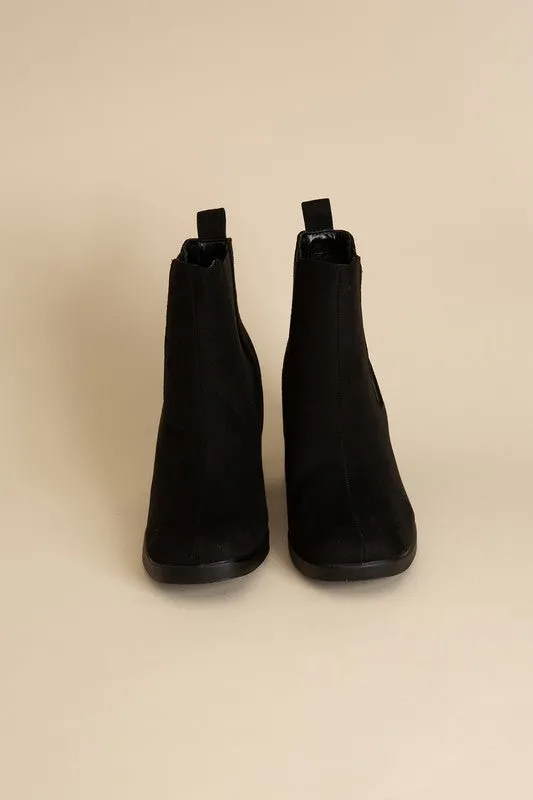 Arbor Slide In Black Boots