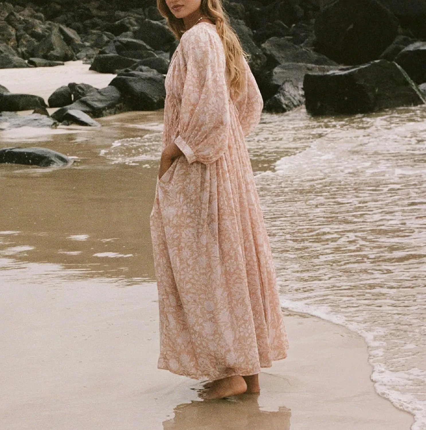 Boho Floral Maxi Dress for Women Puff Sleeve V Neck Loose Flowy Long Dress Beach Oversized Tiered Swing Sundress