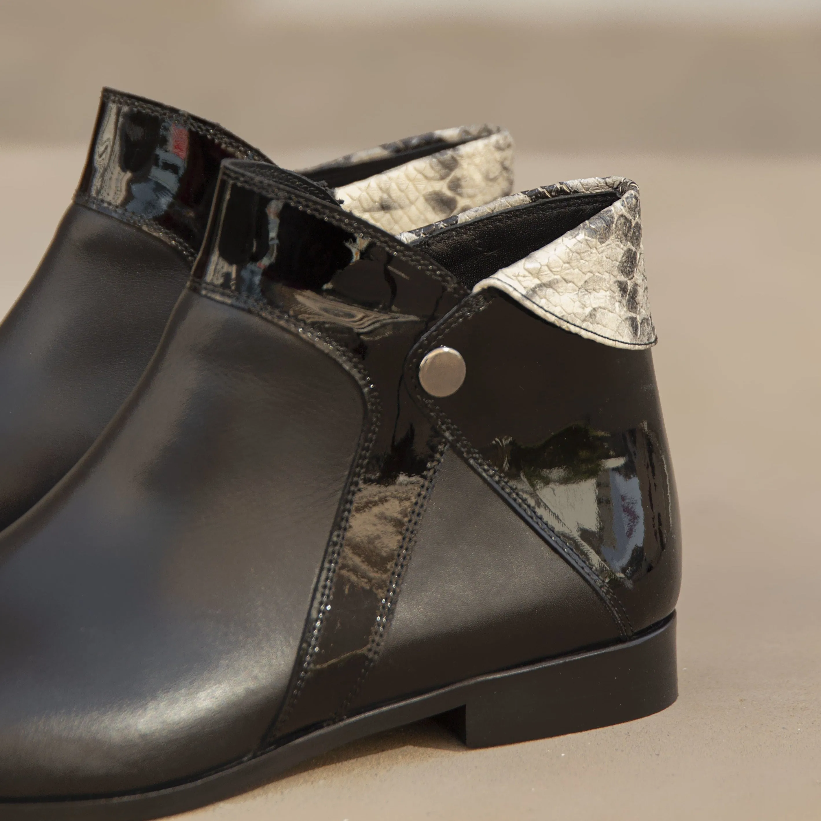 Elaine black boot