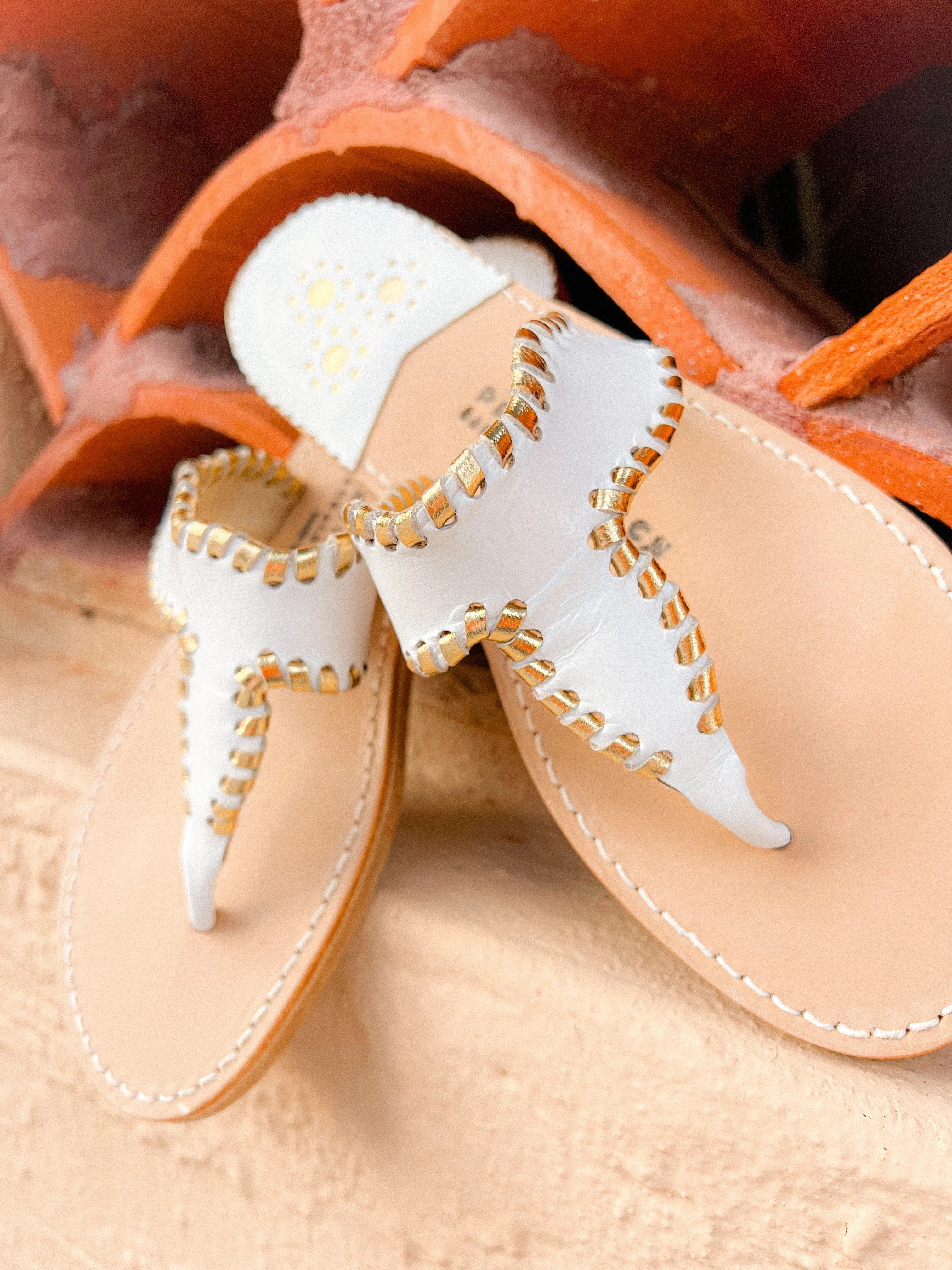 Flagler White / Gold