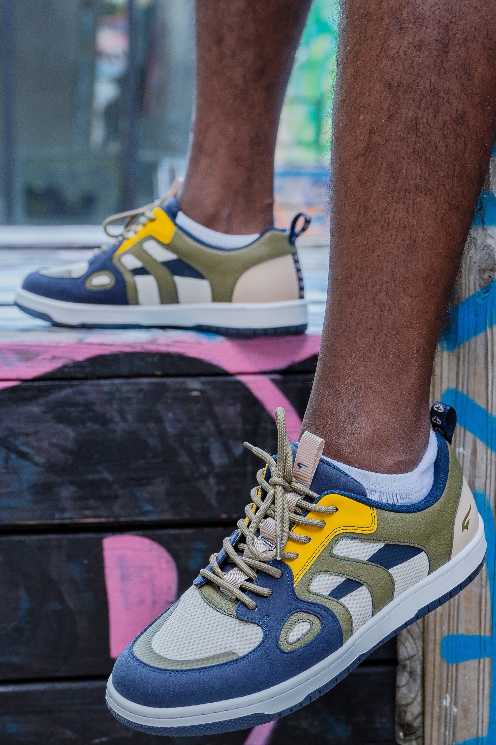 G7 X Blac Leaf  Signature Eurus Sneaker