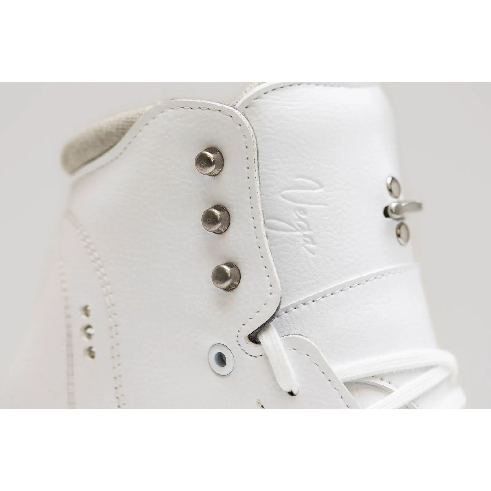 Riedell Vega, Skating Boot,  Black , AA B  D Width