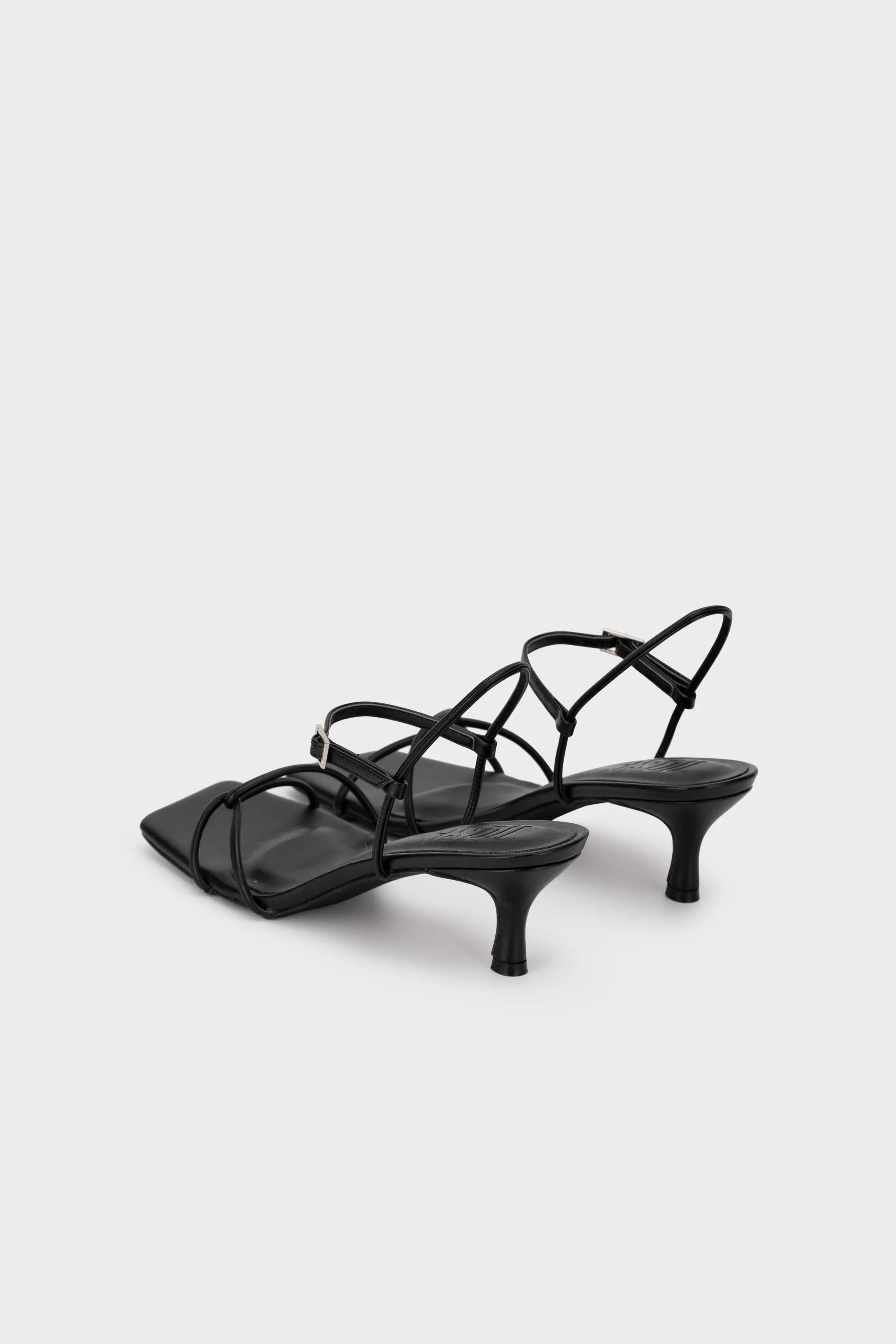 STRAPPY LOW HEEL SANDAL