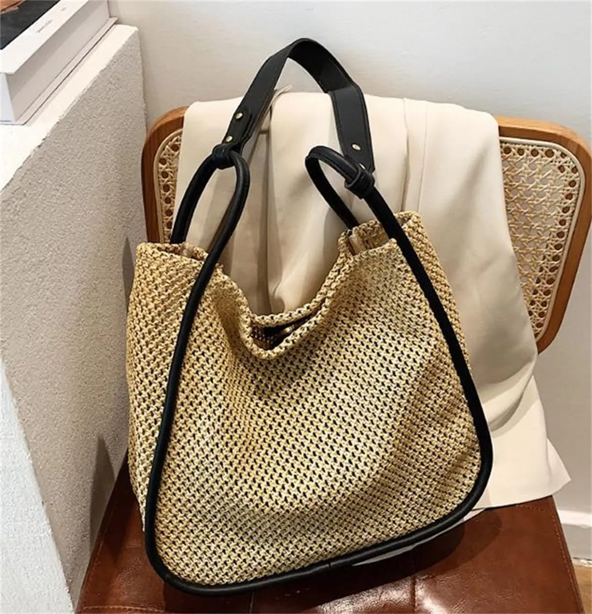Straw Bag for Women for Wedding, Beach Bag Straw Purses for Women Summer Woven Beach Tote Bag with Straw Clutch