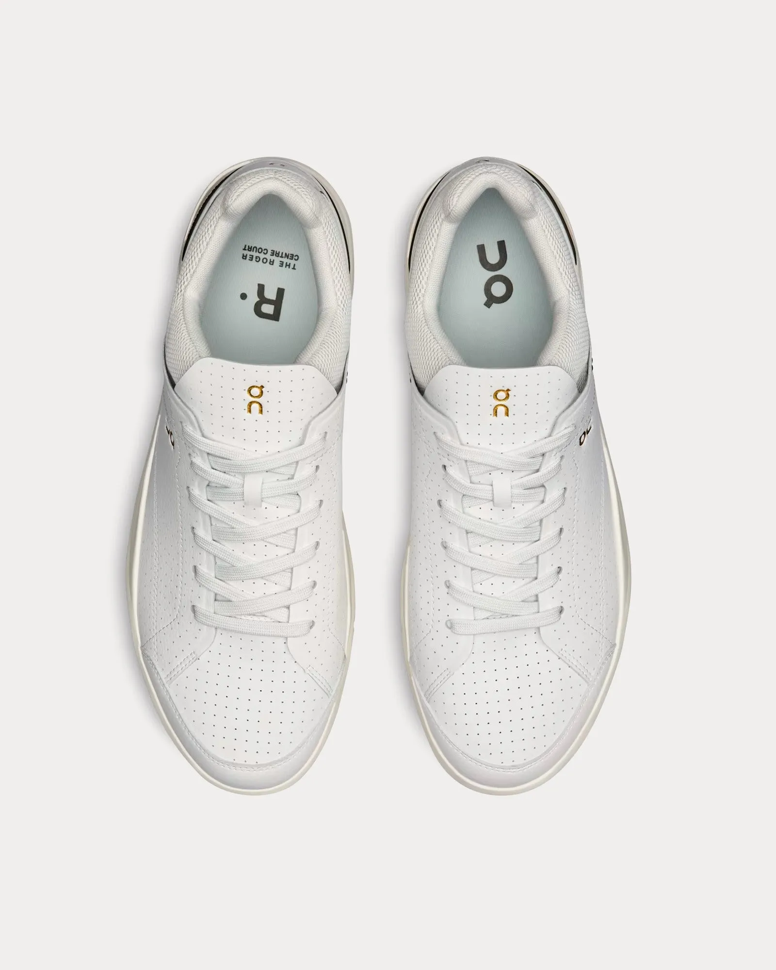 The Roger Centre Court White / Olive Low Top Sneakers