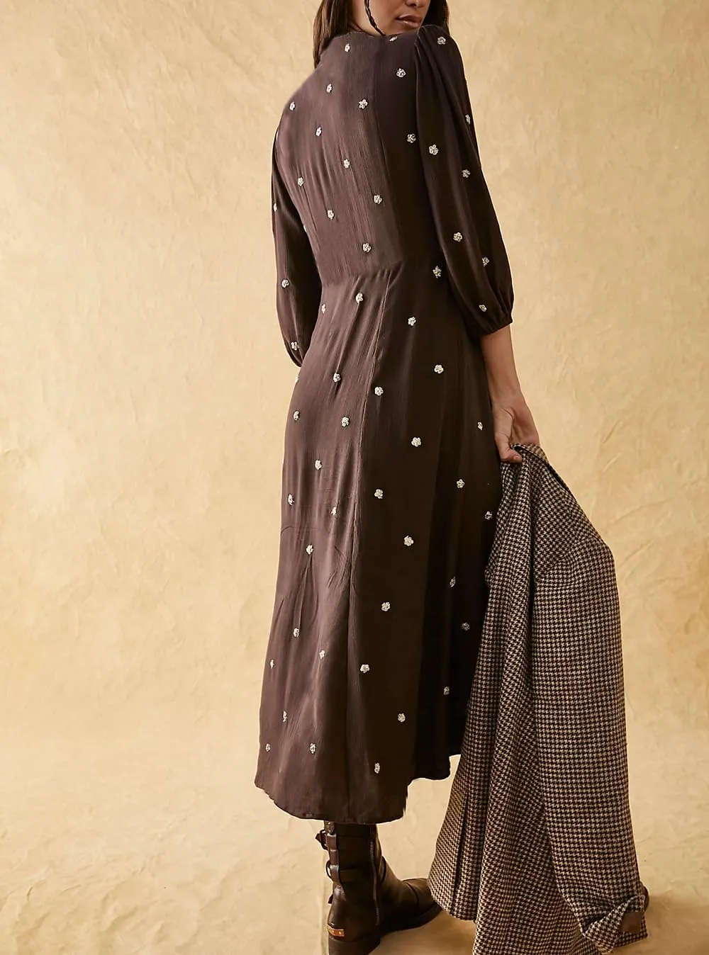 Women Boho Embroidery Maxi Dress Floral Flowy Tiered Long Dress with Puff Sleeve V Neck Swing Casual Sundress
