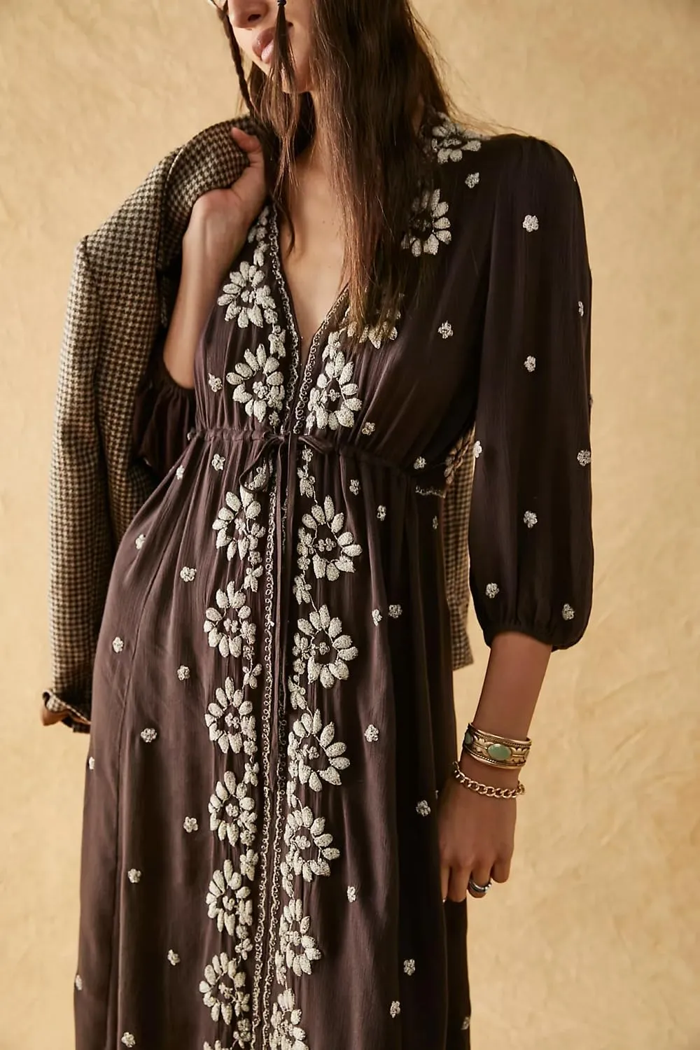 Women Boho Flowy Maxi Dress Floral Embroidered Puff Sleeve Long Dress Drawstring Deep V Neck Vacation Beach Sundress