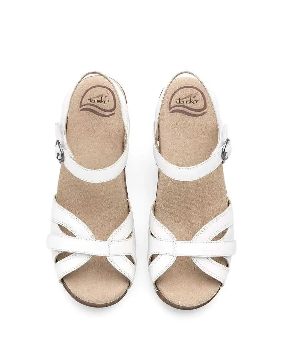 Women’s Dansko Season Sandal – Effortless Comfort with a Custom Fit