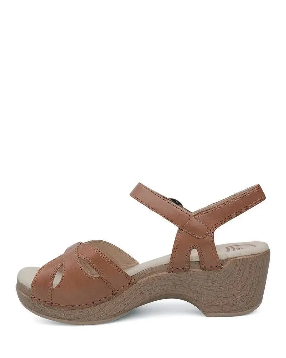 Women’s Dansko Season Sandal – Effortless Comfort with a Custom Fit