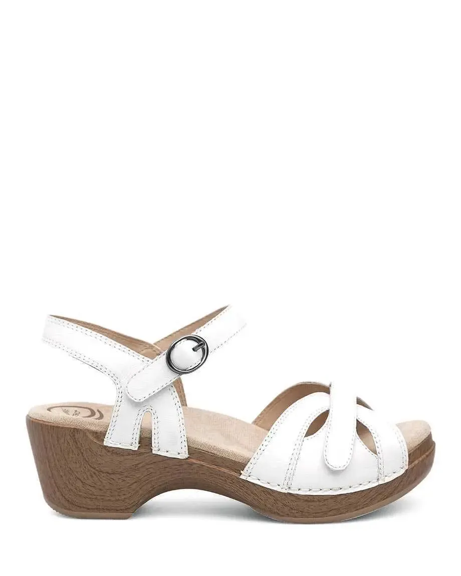 Women’s Dansko Season Sandal – Effortless Comfort with a Custom Fit